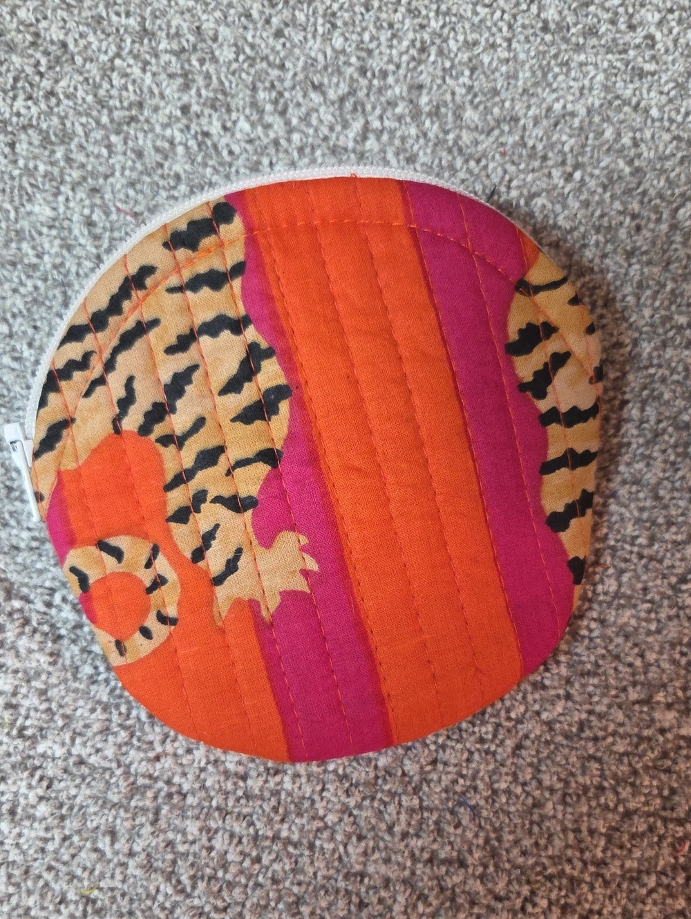 Round Quilted Pouch #71